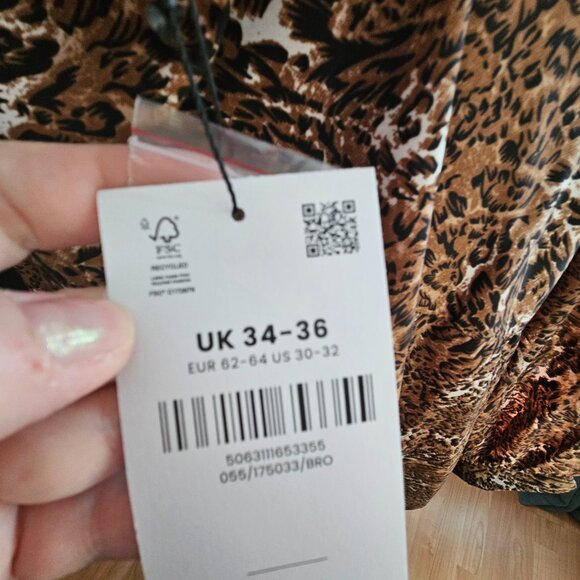 Yours | Plus Size - Brown Animal Print Oversized Fit Shirt - NWT - Picture 8 of 15
